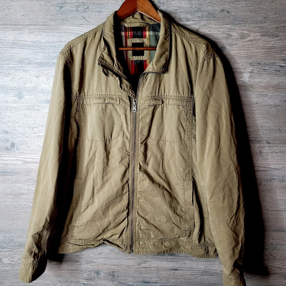 GAP Flannel Lined Canvas Jacket. Perfect Condition!